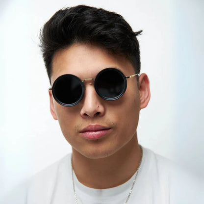 Black Lens Glasses de Alta Pinta!