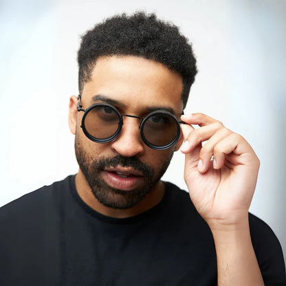 Black Lens Glasses de Alta Pinta!